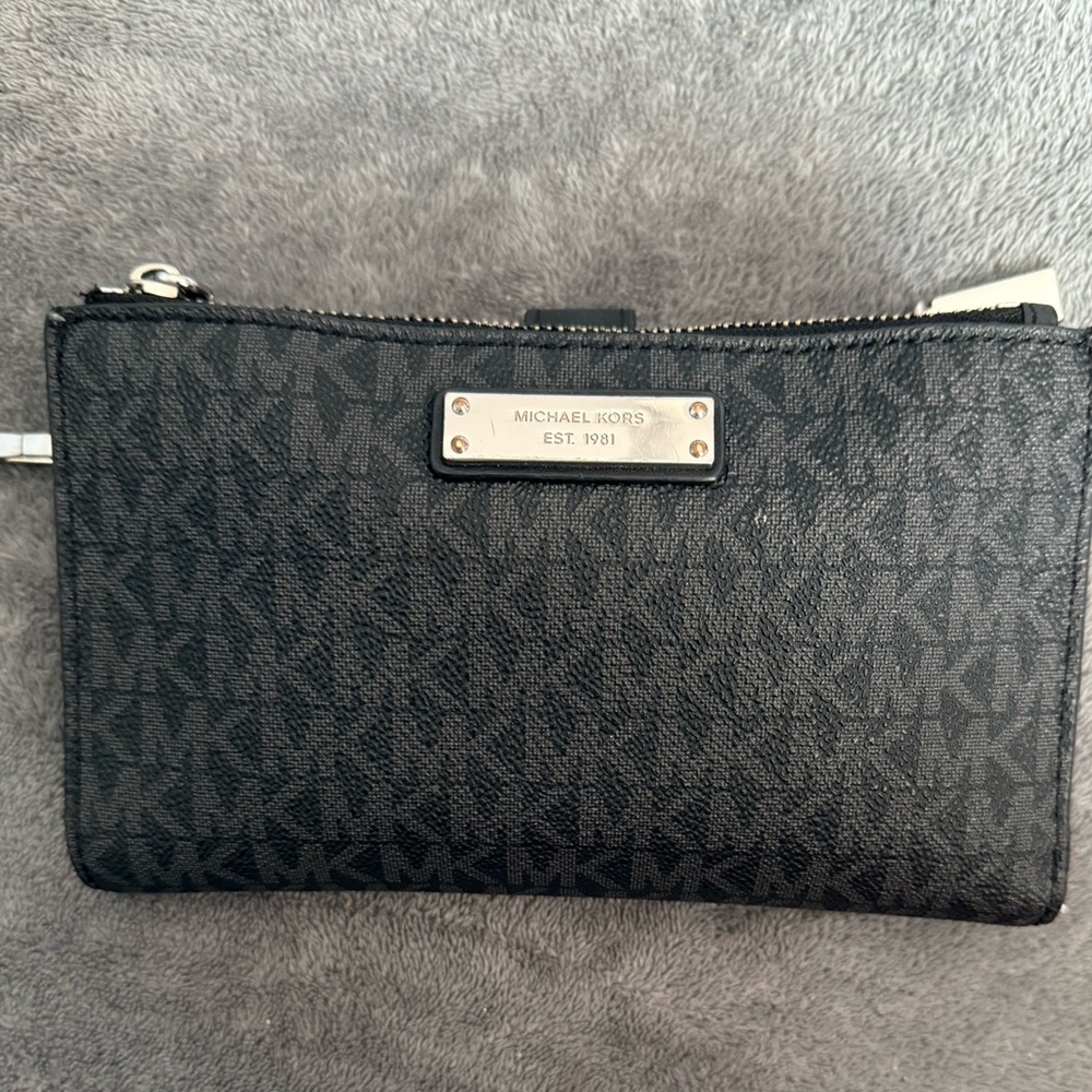 MK Wallet Wristlet